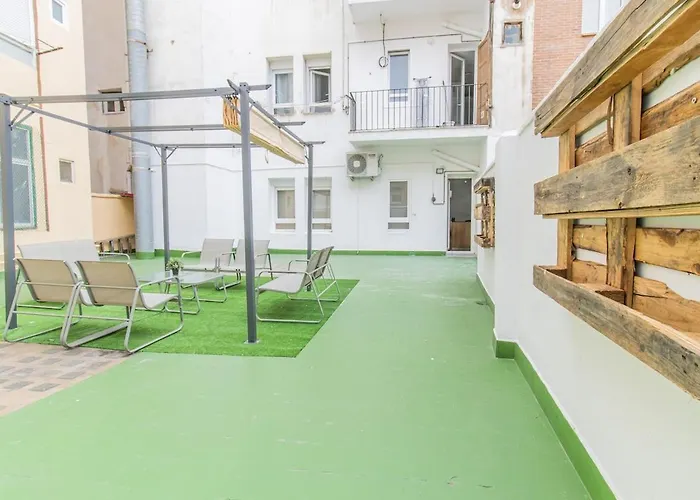 Your Luxury Getaway In Downtown Апартаменты